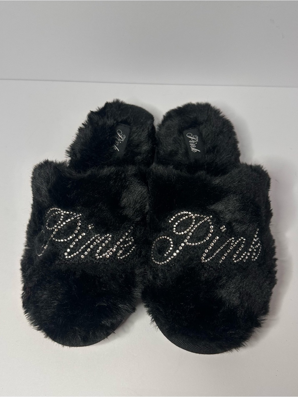 NWT Victoria's Secret PINK Faux Fur Black with Bling Slippers Small Size 5-6